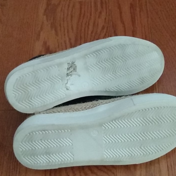 Sneaker - Picture 4 of 6